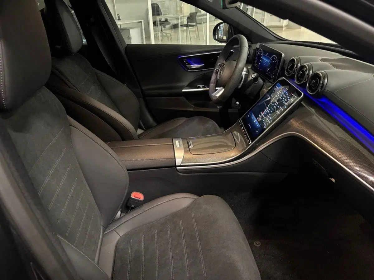 Mercedes-Benz Classe C nuova a Rimini (14)