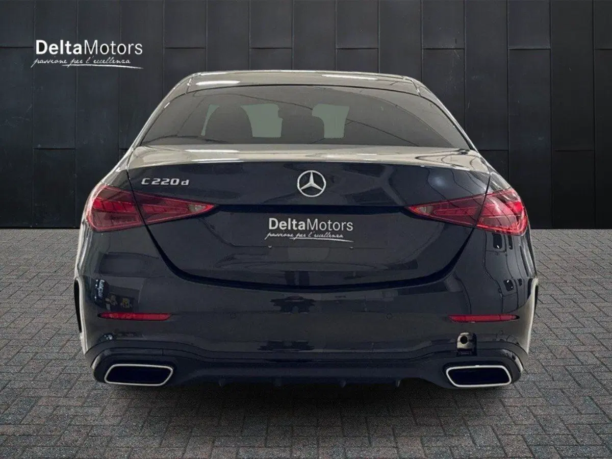 Mercedes-Benz Classe C nuova a Rimini (4)