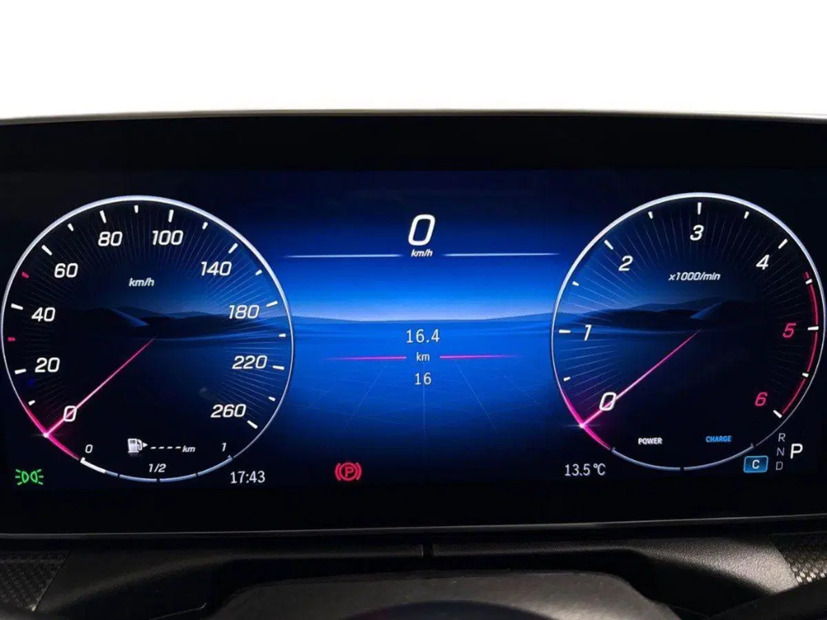 Mercedes-Benz Classe C nuova a Rimini (9)