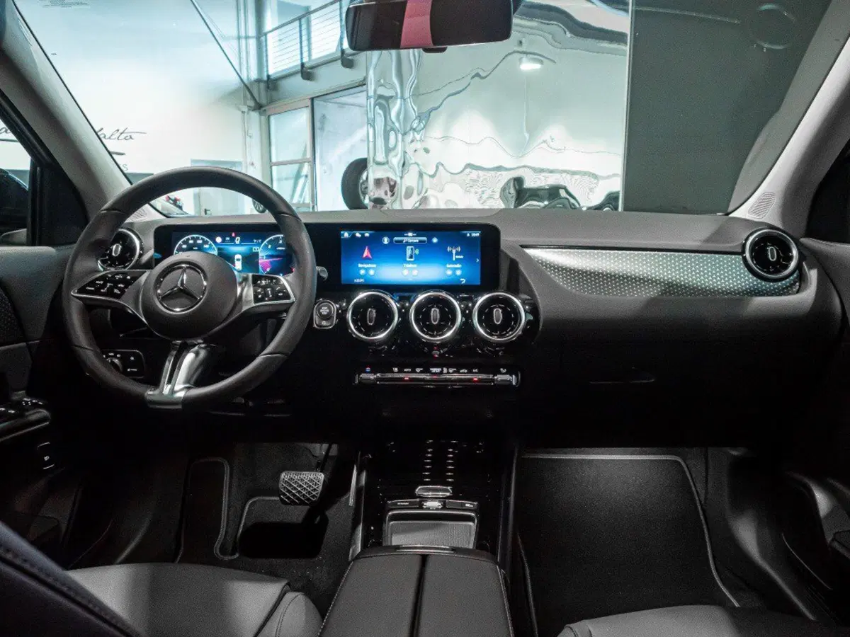 Mercedes-Benz GLA SUV nuova a Ancona (16)