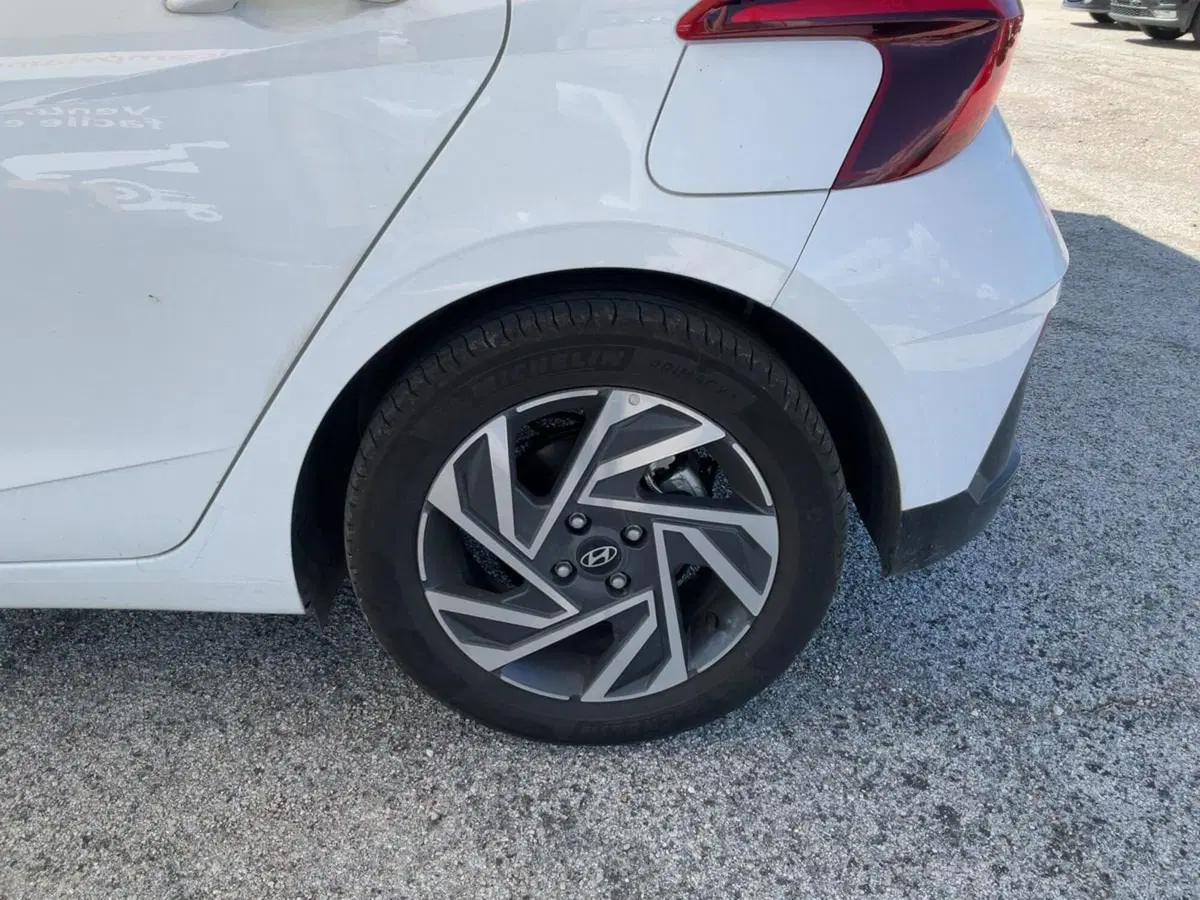 Hyundai i20 usata a Como (6)