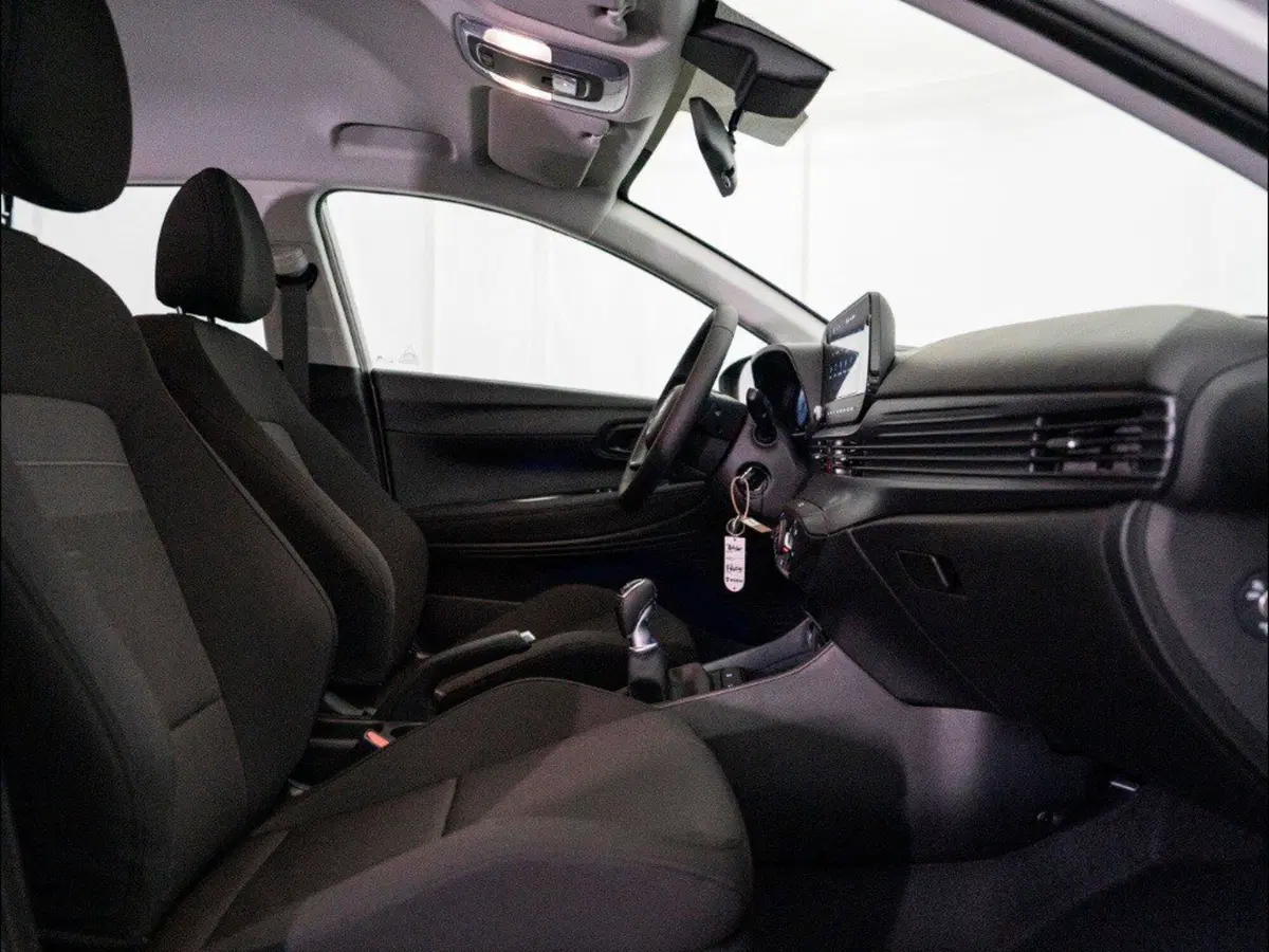 Hyundai Bayon nuova a Macerata (11)
