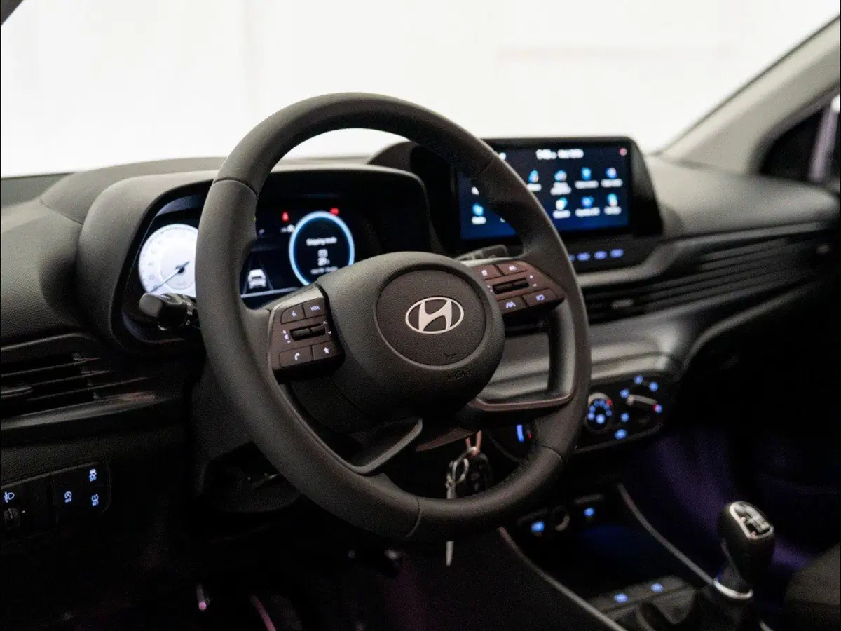 Hyundai Bayon nuova a Macerata (15)