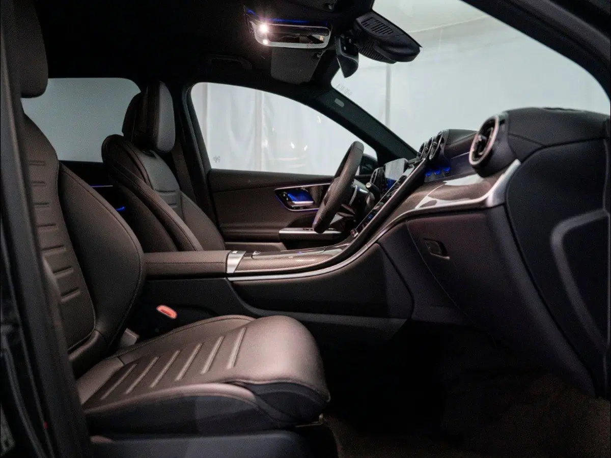 Mercedes-Benz GLC SUV nuova a Macerata (11)