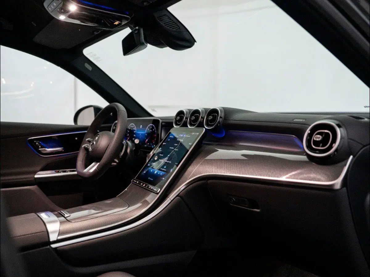 Mercedes-Benz GLC SUV nuova a Macerata (13)