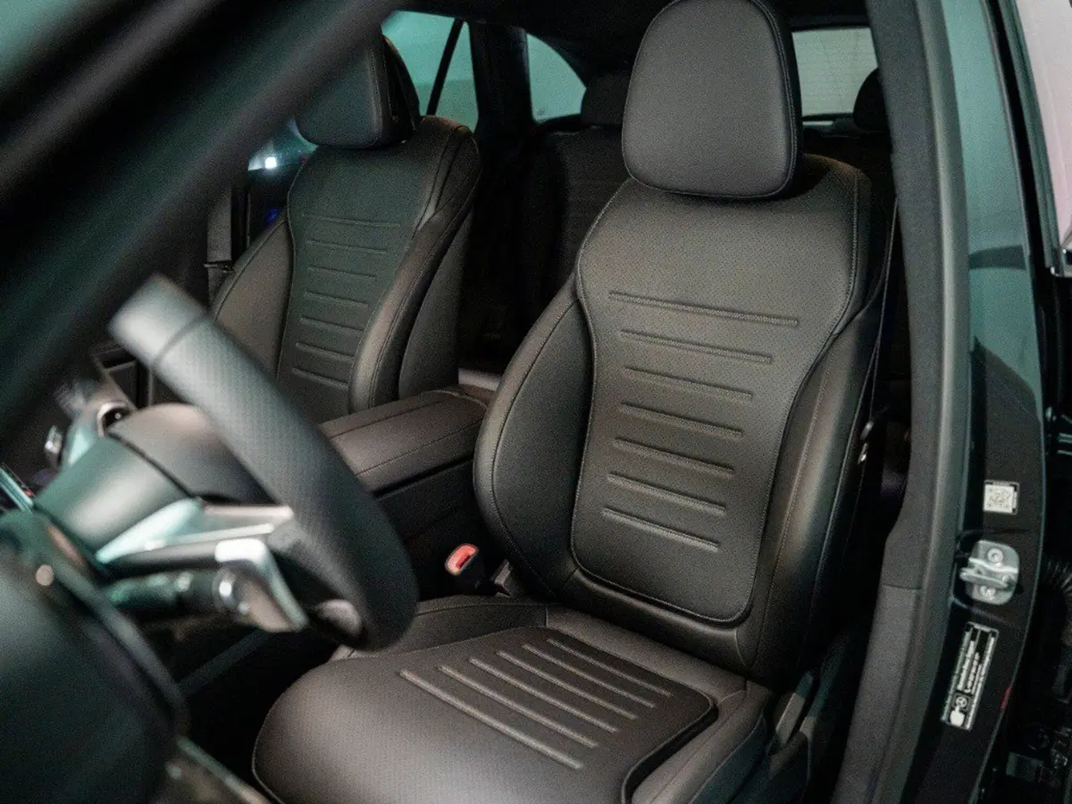 Mercedes-Benz GLC SUV nuova a Macerata (15)