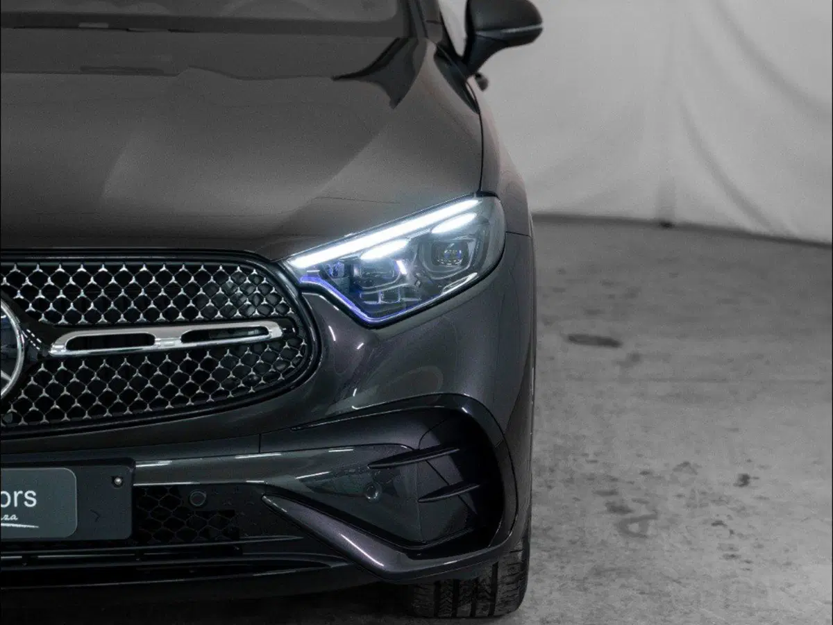 Mercedes-Benz GLC SUV nuova a Macerata (6)