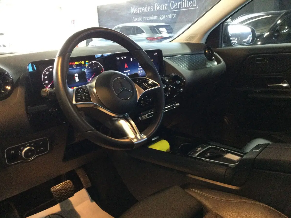 Mercedes-Benz GLA SUV usata a Caserta (11)
