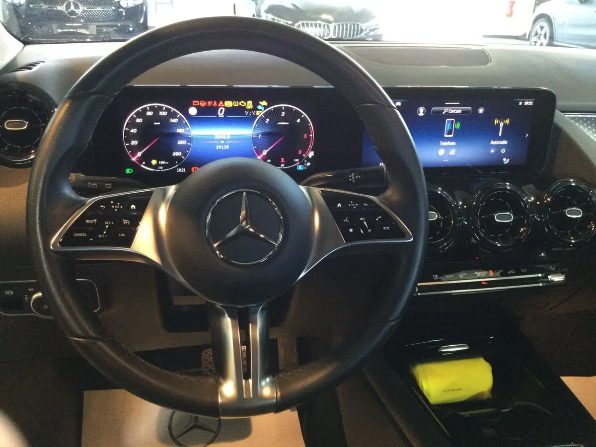 Mercedes-Benz GLA SUV usata a Caserta (12)