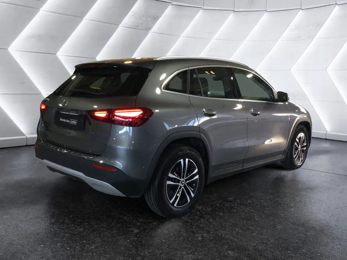 Mercedes-Benz GLA SUV usata a Caserta (5)