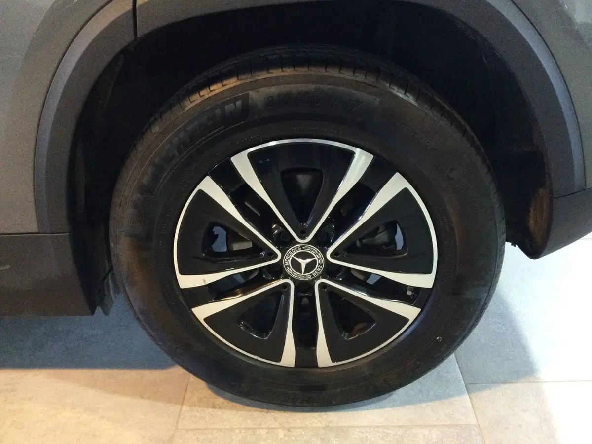 Mercedes-Benz GLA SUV usata a Caserta (8)