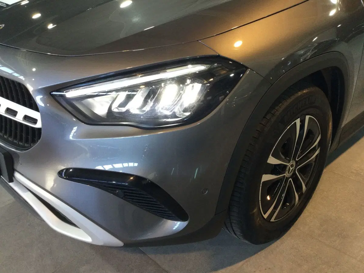 Mercedes-Benz GLA SUV usata a Caserta (9)