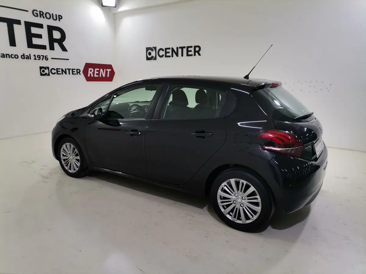 Peugeot 208 usata a Salerno (4)