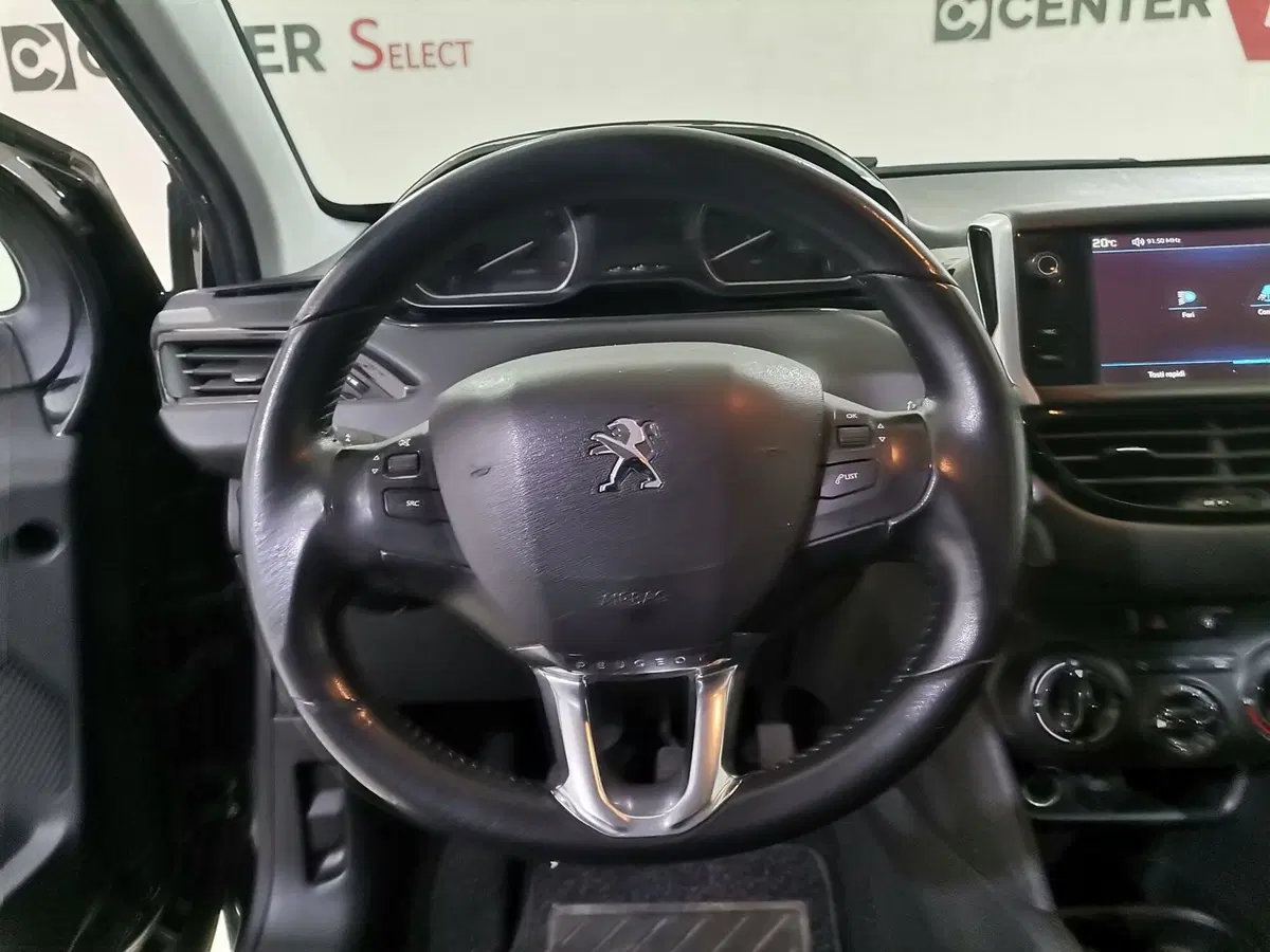 Peugeot 208 usata a Salerno (8)