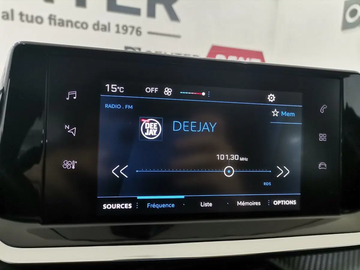Peugeot 2008 usata a Salerno (11)