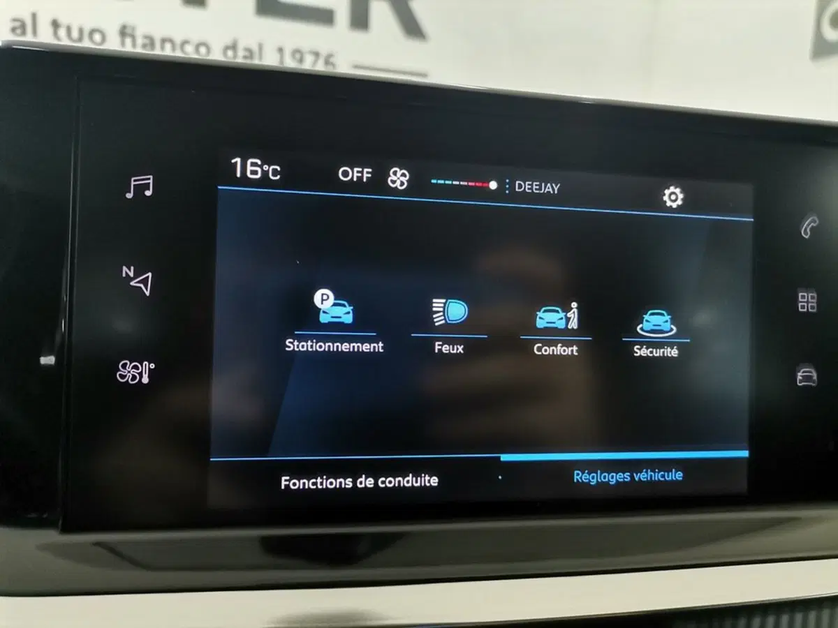Peugeot 2008 usata a Salerno (18)