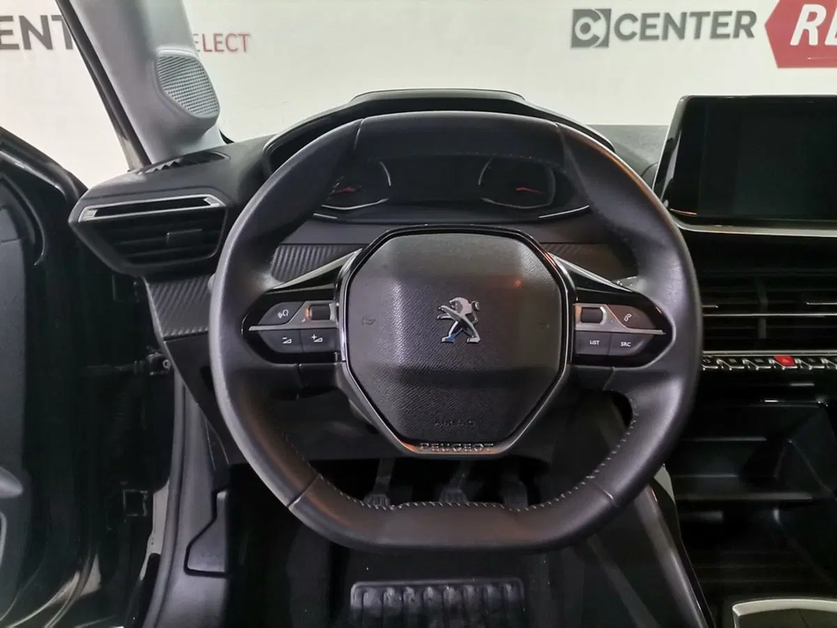 Peugeot 2008 usata a Salerno (8)