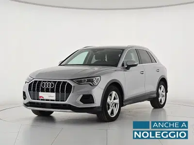 Audi Q3 35 2.0 tdi Business Advanced s-tronic del 2025 usata a Asti