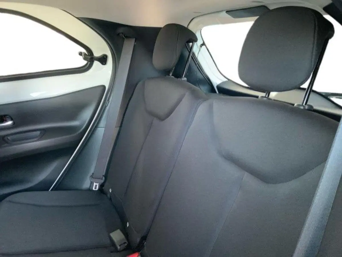 Toyota Aygo X usata a Perugia (12)