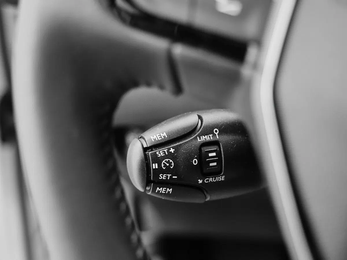 Peugeot 2008 usata a Prato (14)