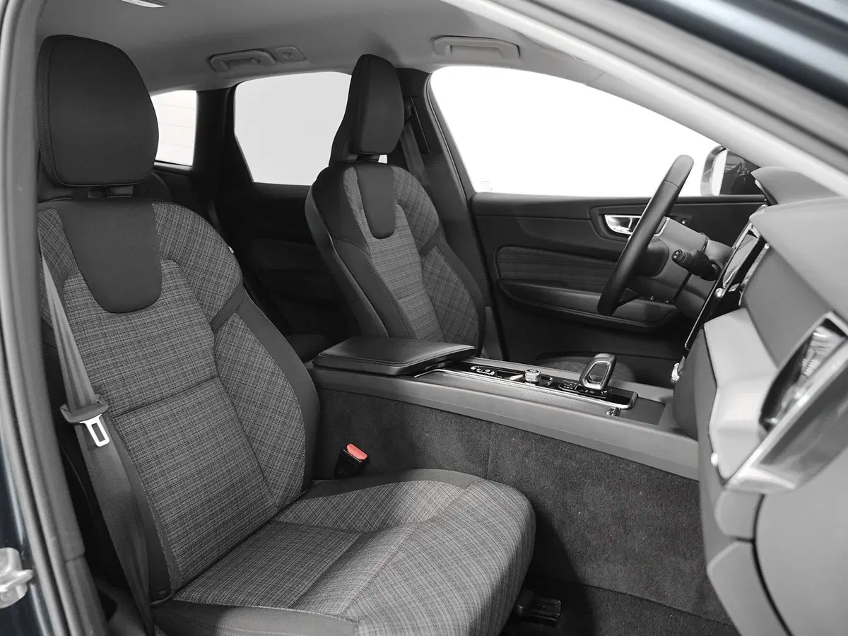 Volvo XC60 usata a Prato (17)