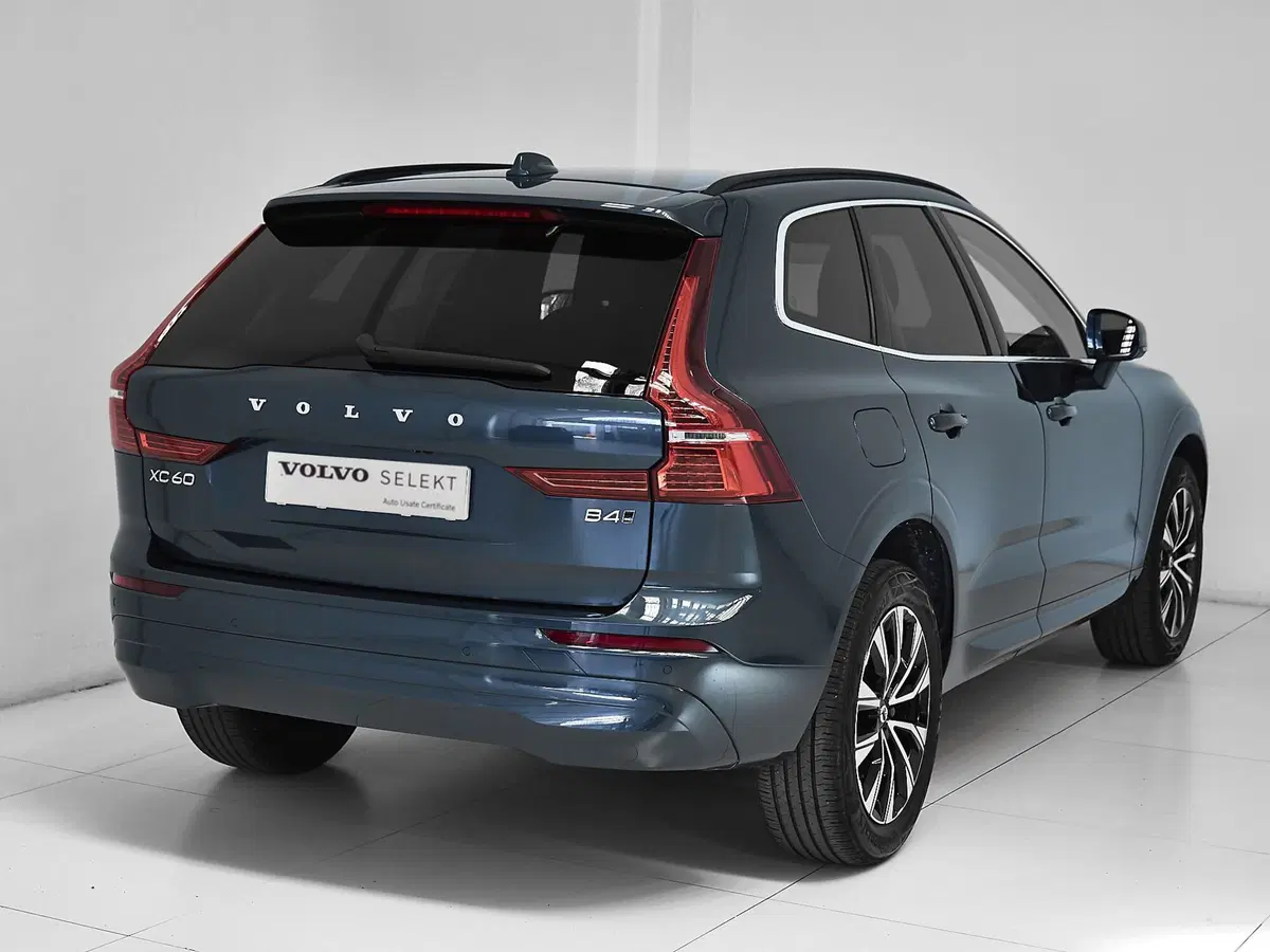 Volvo XC60 usata a Prato (4)