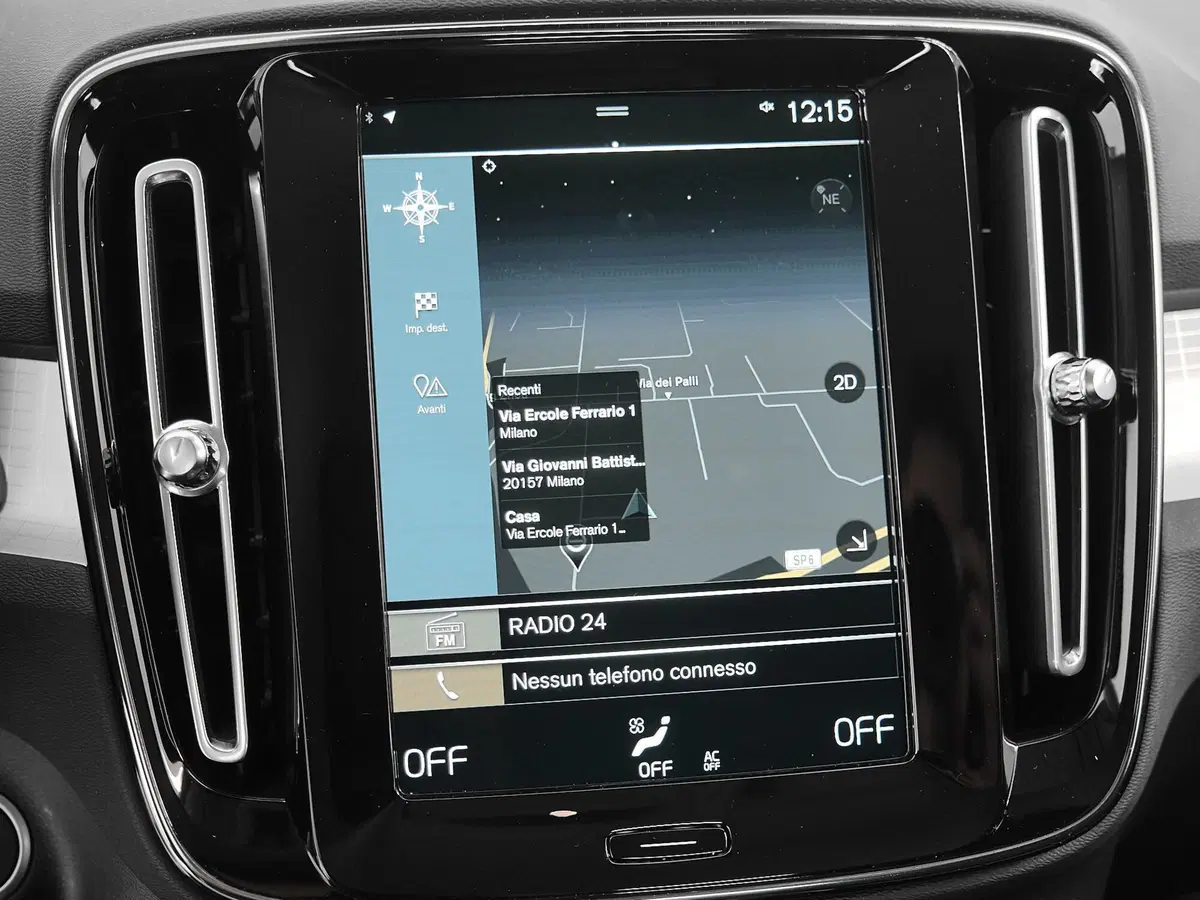 Volvo XC40 usata a Prato (12)