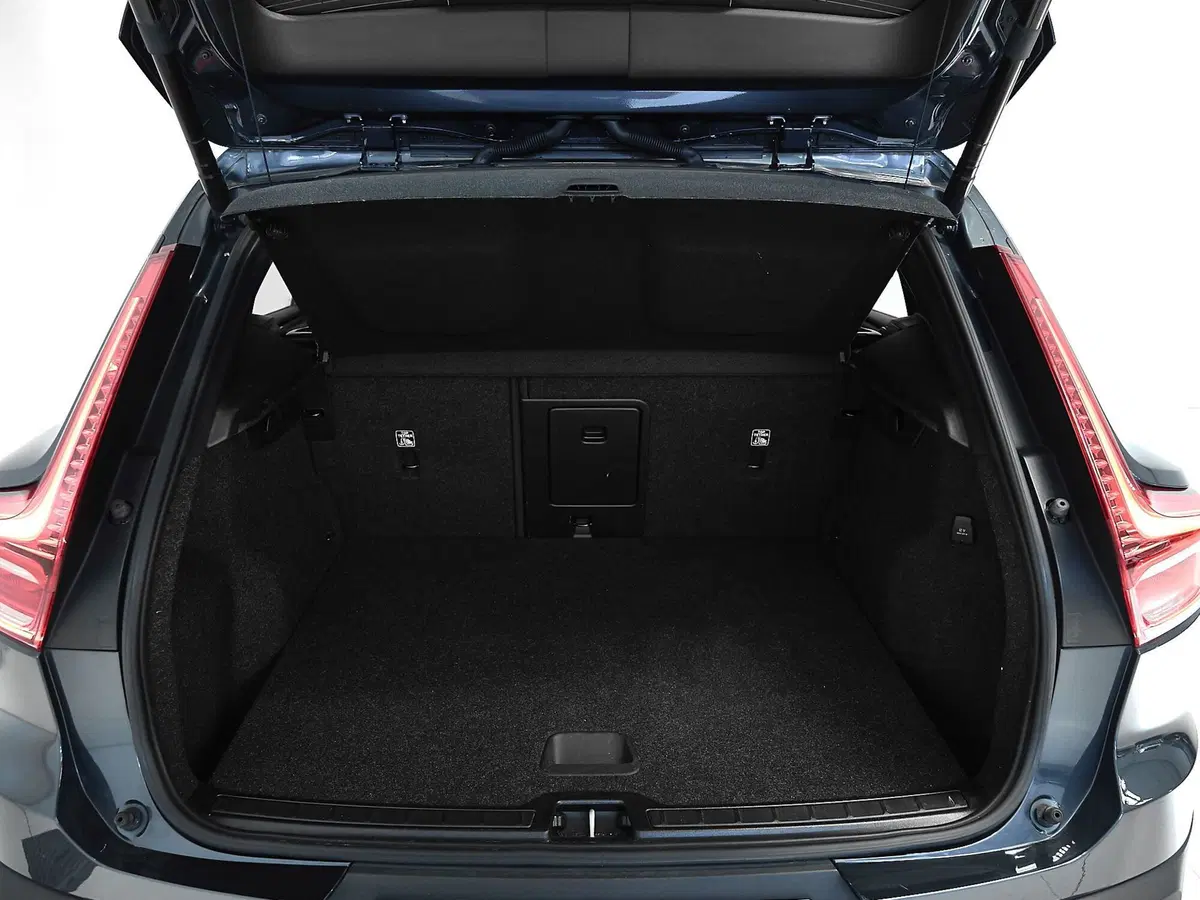 Volvo XC40 usata a Prato (6)