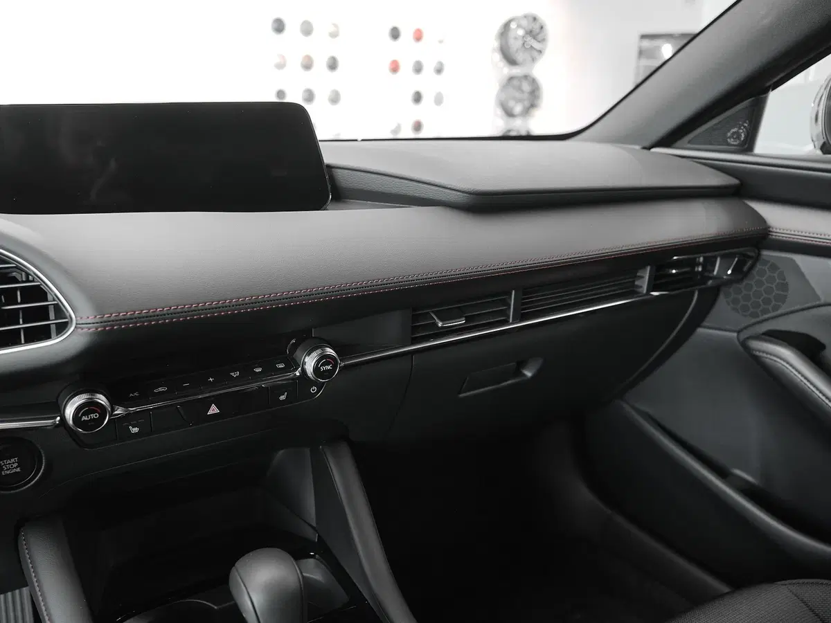 Mazda Mazda3 Hatchback nuova a Prato (10)