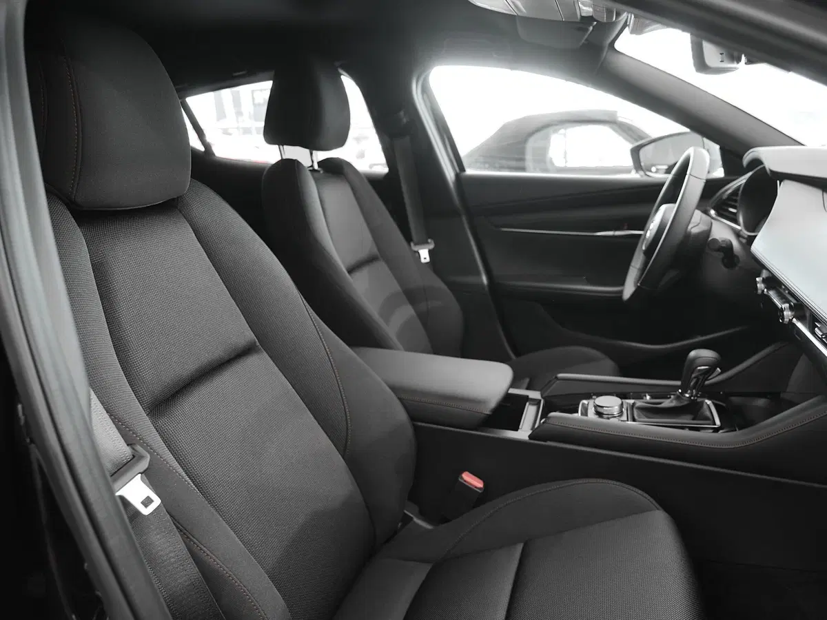 Mazda Mazda3 Hatchback nuova a Prato (15)