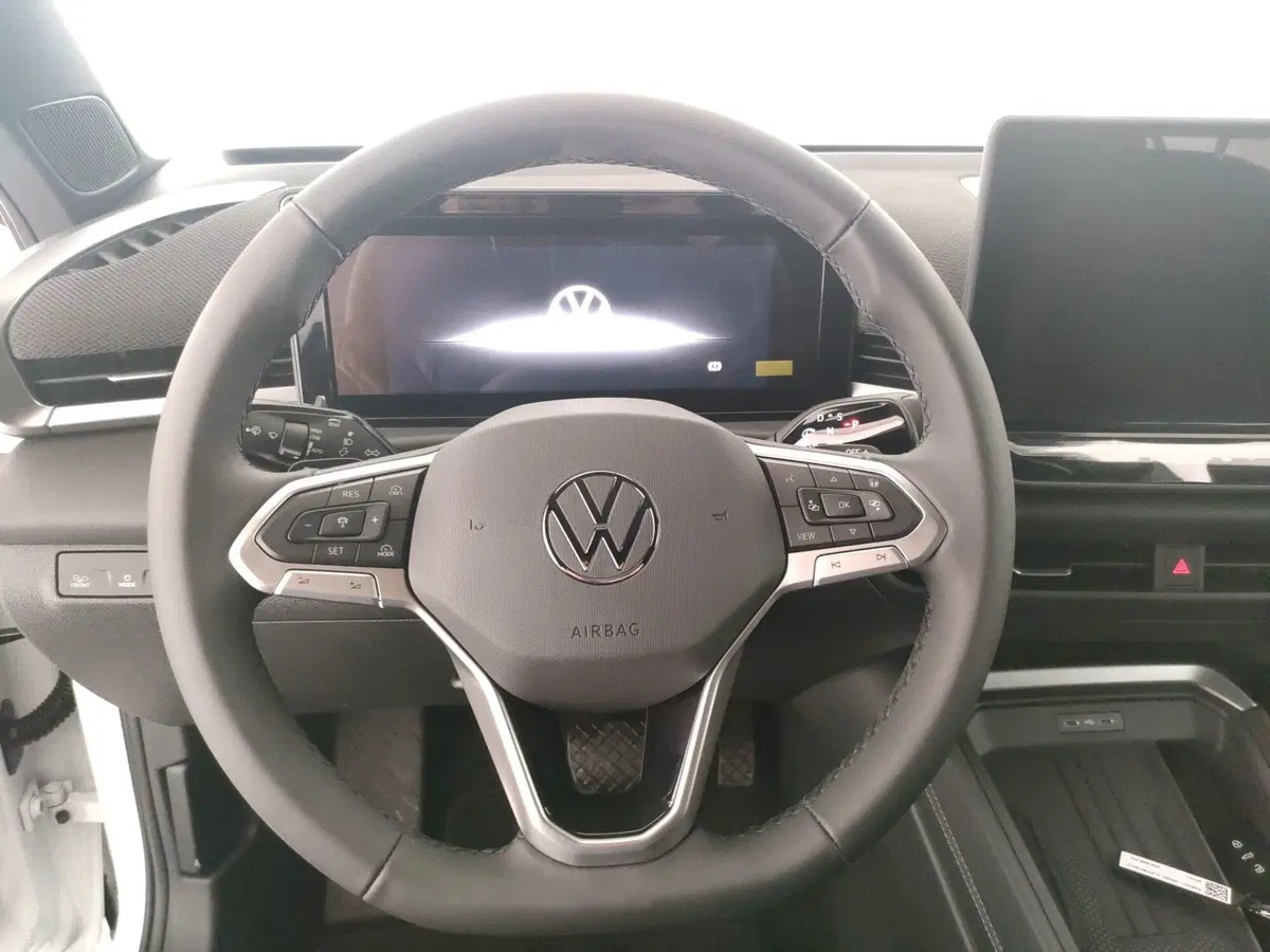 Volkswagen T-Roc nuova a Napoli (16)