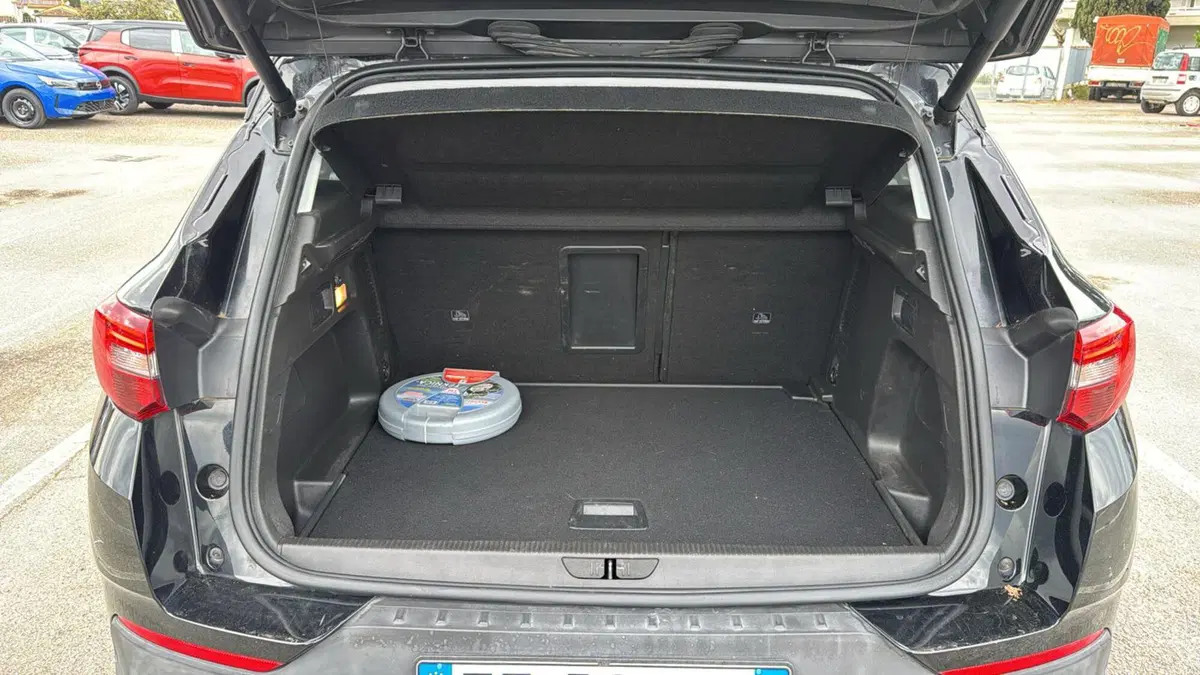Opel Grandland X usata a Firenze (8)