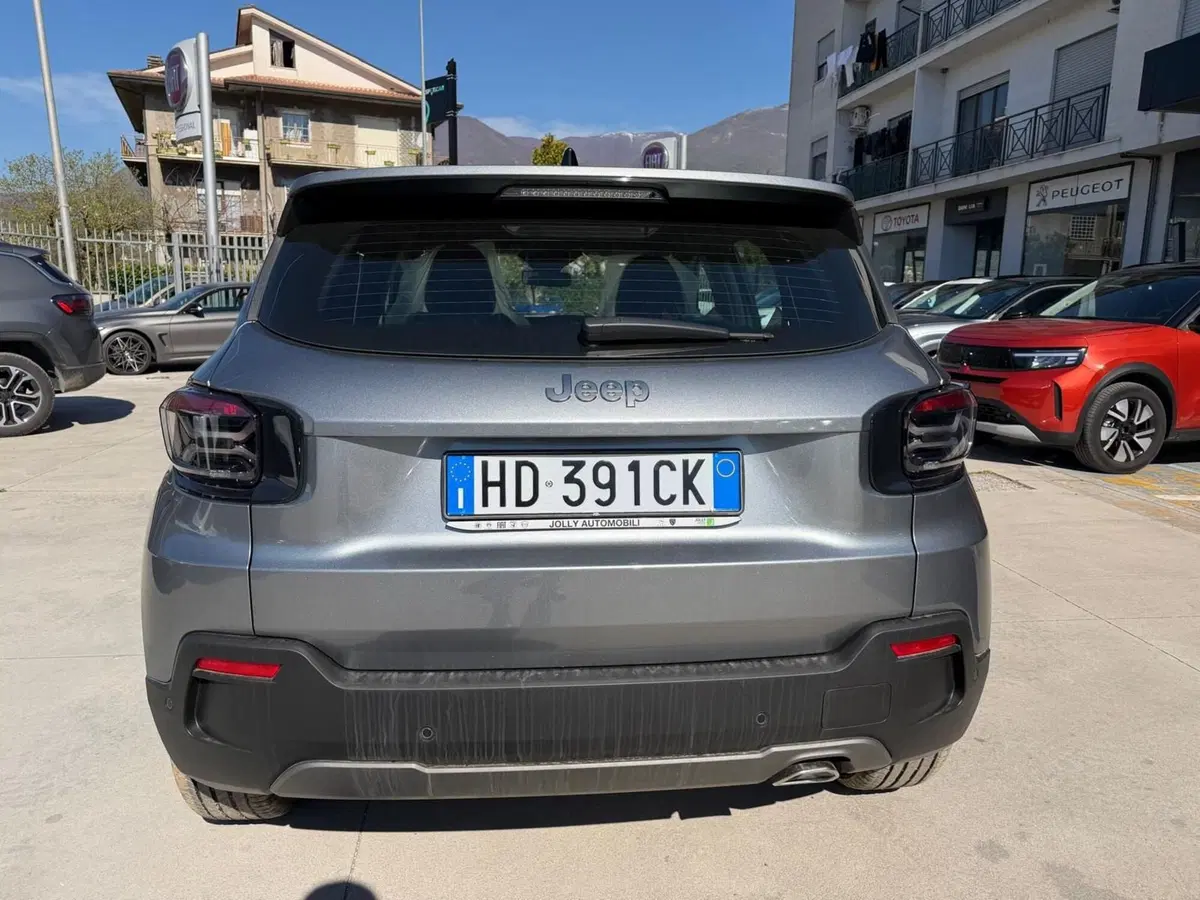 Jeep Avenger nuova a Frosinone (6)