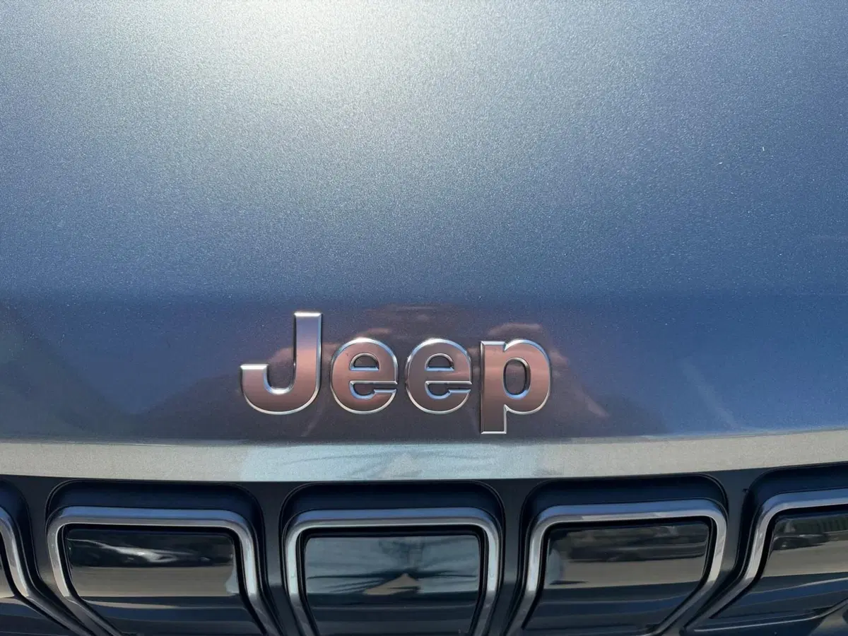 Jeep Avenger nuova a Frosinone (8)