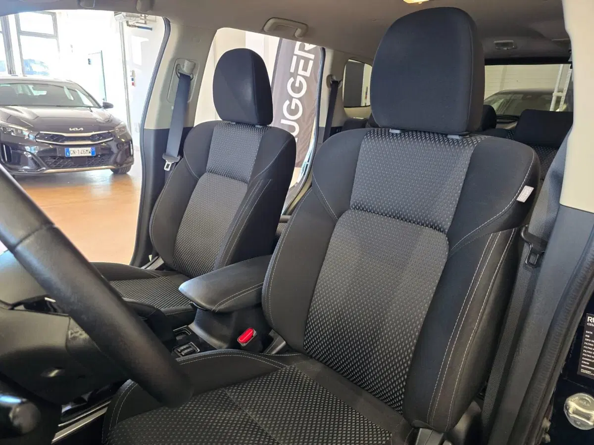 Mitsubishi Outlander usata a Rimini (16)