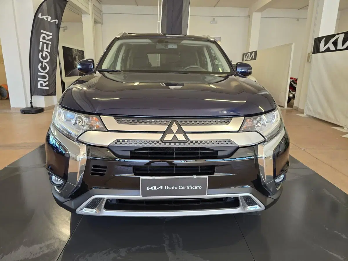 Mitsubishi Outlander usata a Rimini (2)