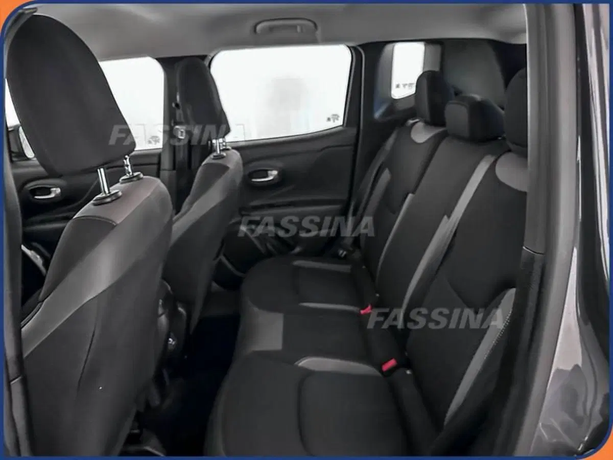 Jeep Renegade usata a Milano (10)