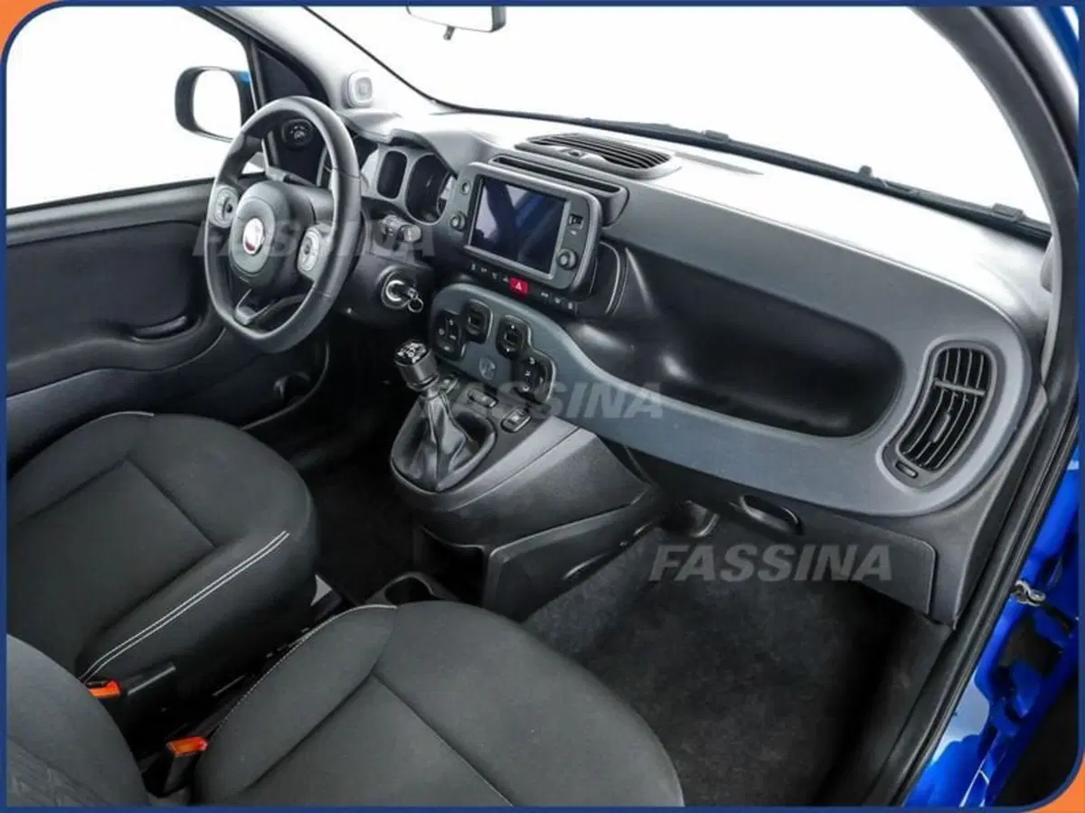 Fiat Panda Cross usata a Milano (13)