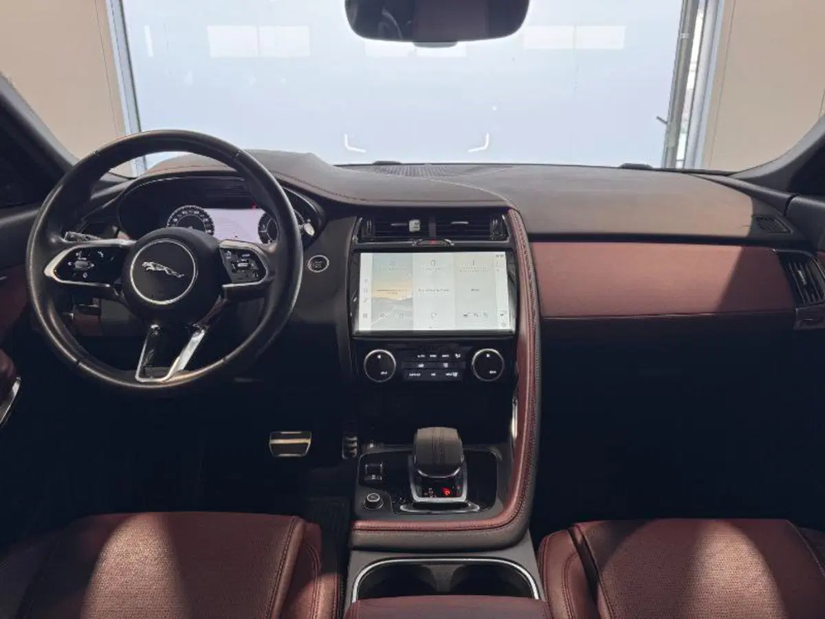 Jaguar E-Pace usata a Venezia (17)