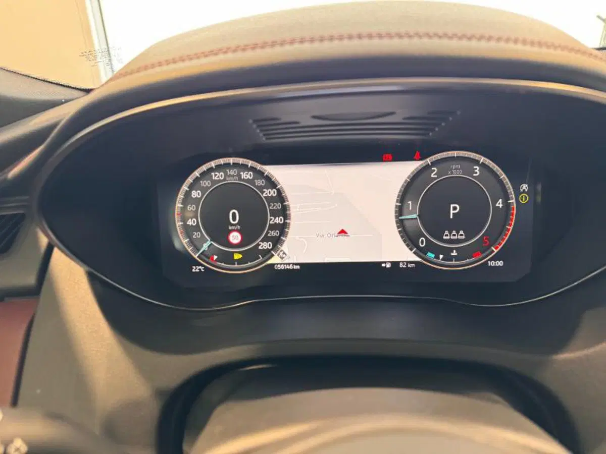 Jaguar E-Pace usata a Venezia (19)