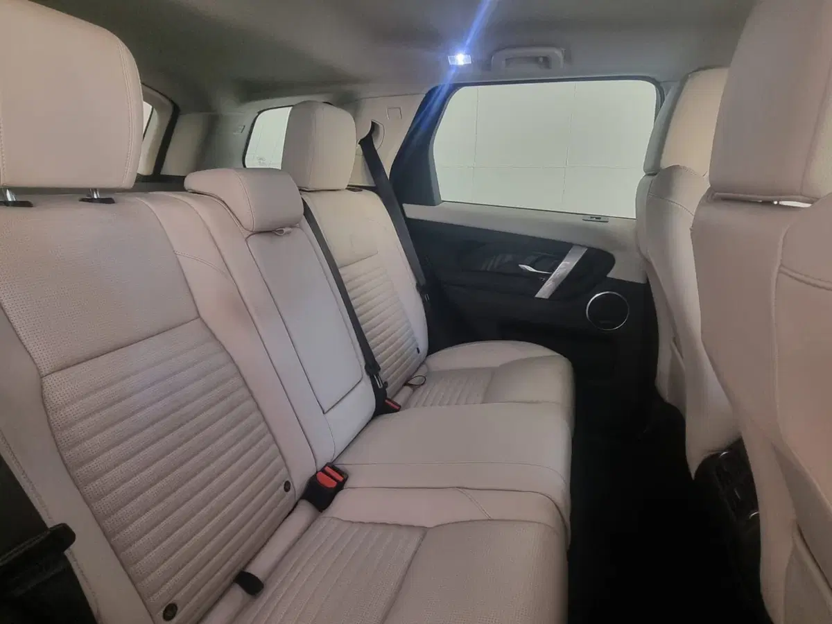 Land Rover Discovery Sport usata a Brescia (5)