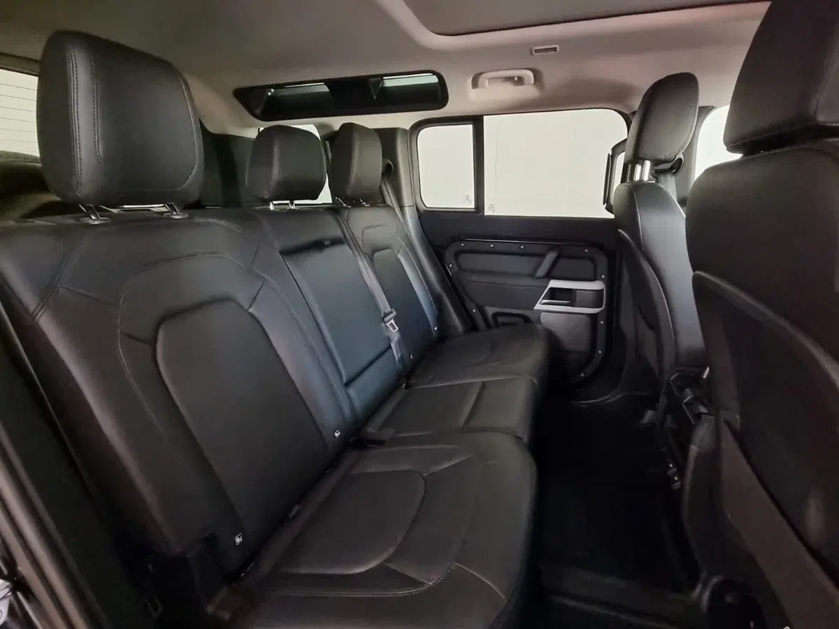Land Rover Defender usata a Brescia (5)
