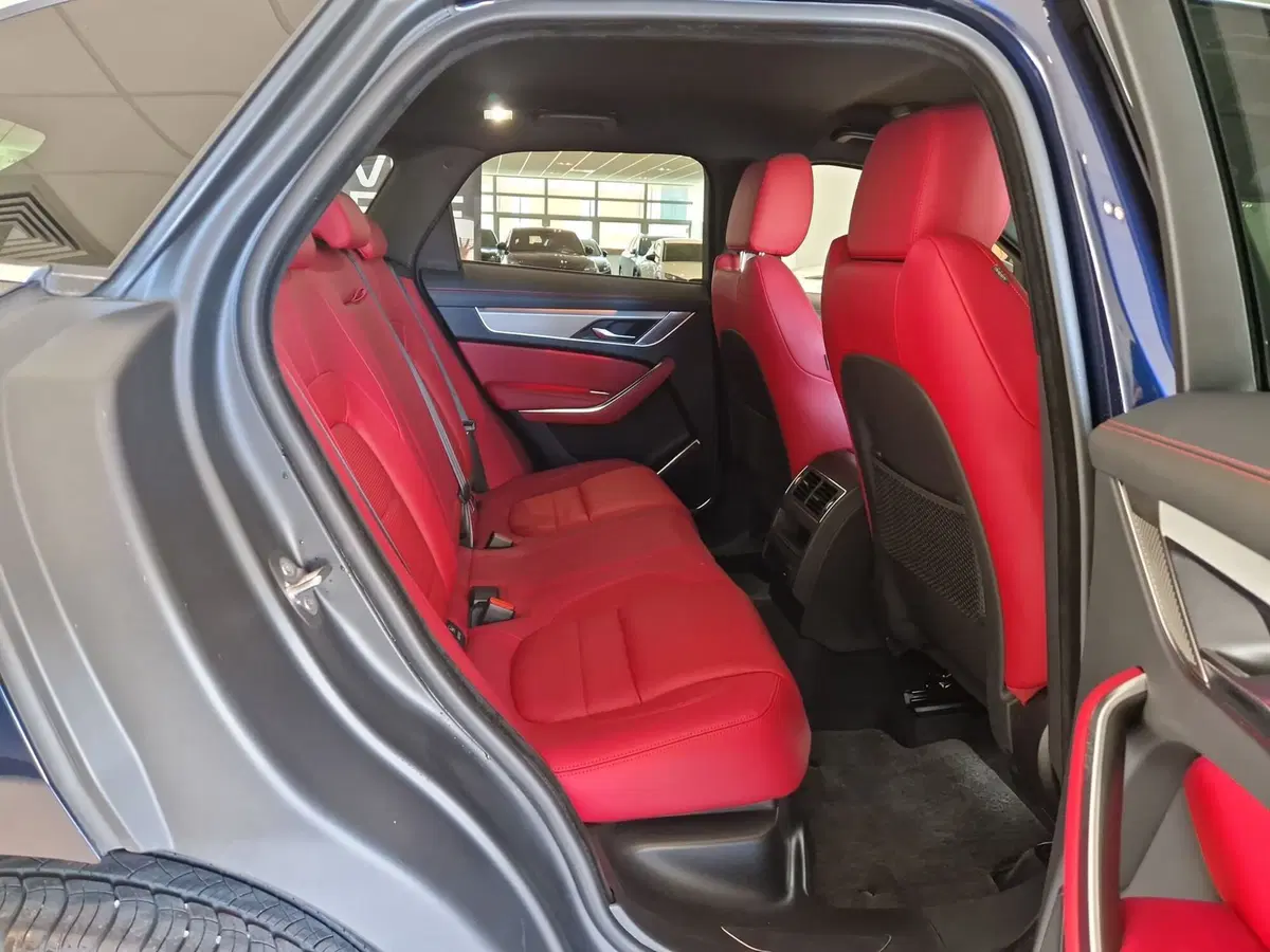 Jaguar F-Pace usata a Modena (15)