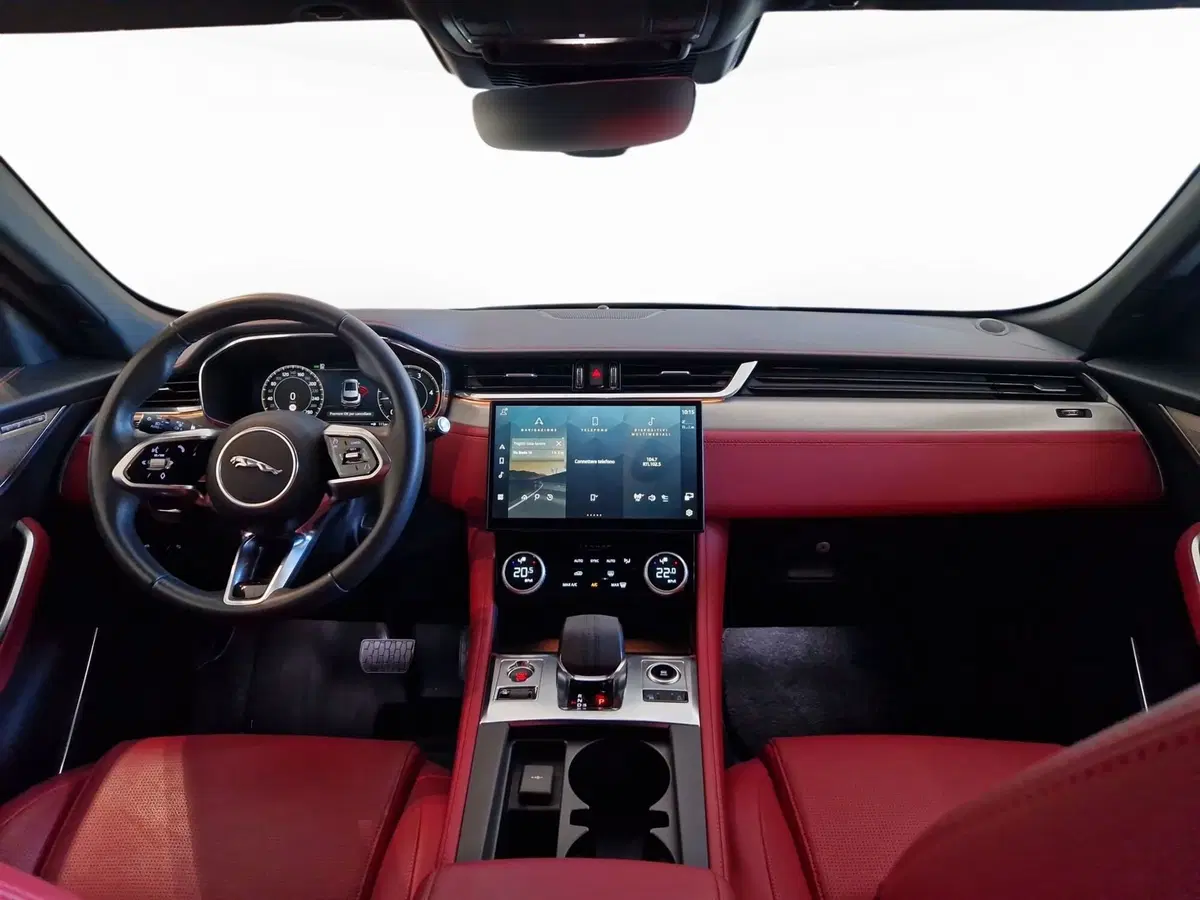Jaguar F-Pace usata a Modena (4)