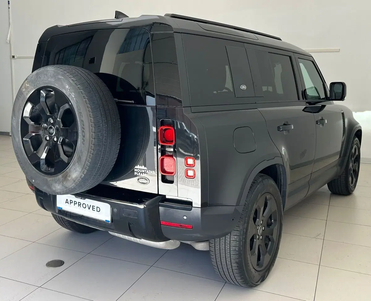 Land Rover Defender usata a Ferrara (2)