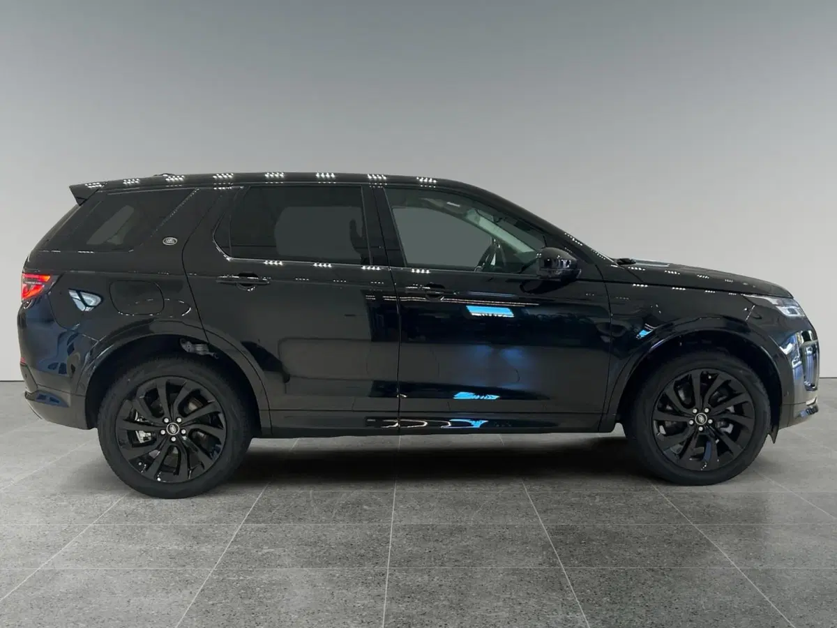 Land Rover Discovery Sport nuova a Trento (6)