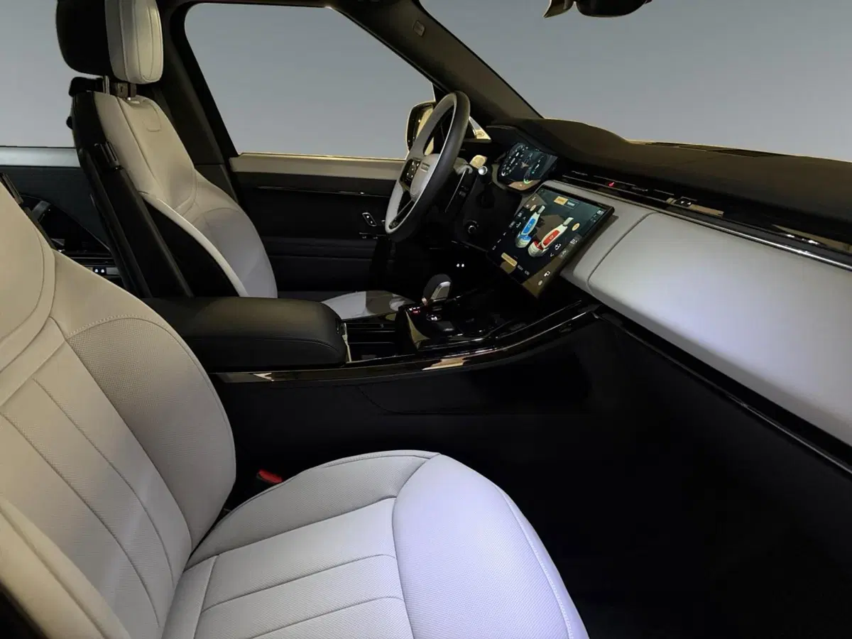 Land Rover Range Rover Sport nuova a Trento (3)
