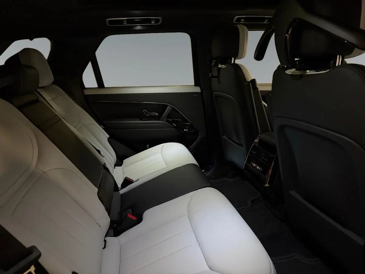 Land Rover Range Rover Sport nuova a Trento (5)