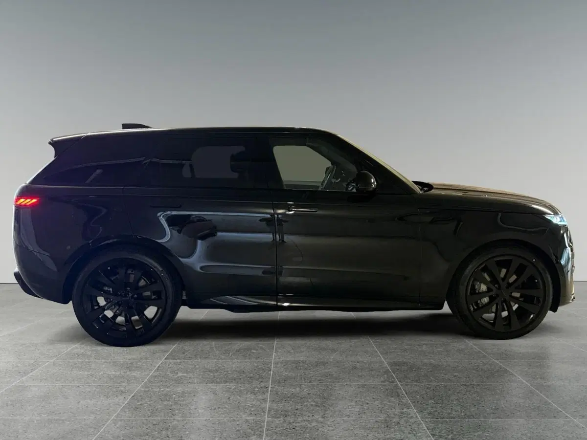 Land Rover Range Rover Sport nuova a Trento (6)