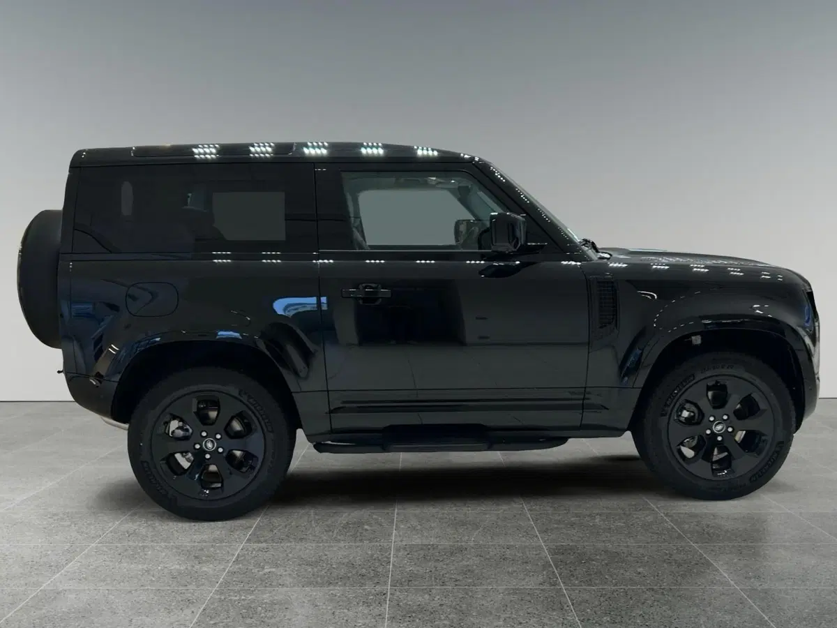 Land Rover Defender nuova a Trento (6)